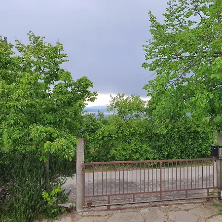 Apartma Vista Baredi