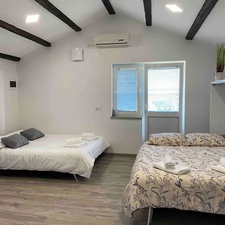 Apartma Vista Baredi