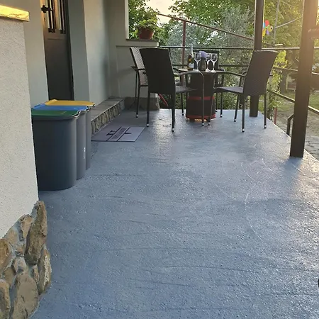 Apartma Vista Baredi